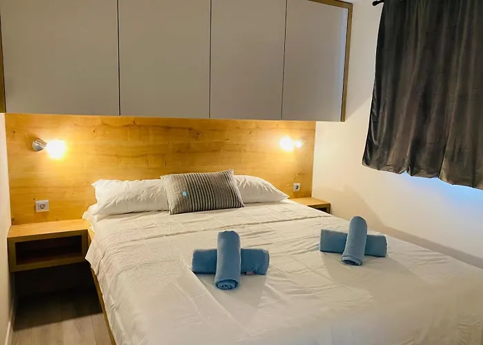 Mobilna Kucica Neda - Grebastica, Kamp Vala Camping