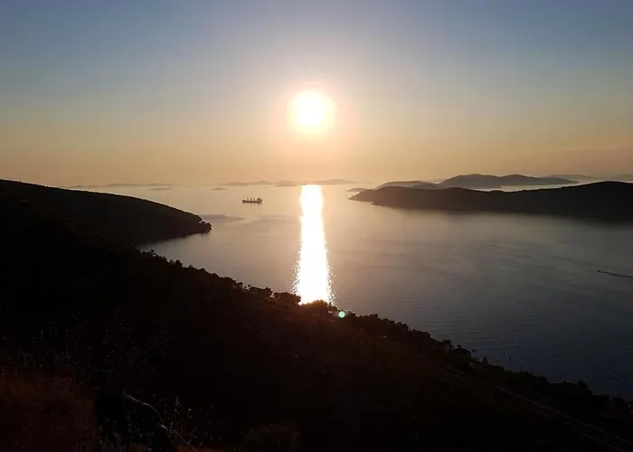 Mobilna Kucica Neda - Grebastica, Kamp Vala